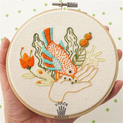 20 Hand Embroidery Patterns And Kits To T For The 2017 Holiday