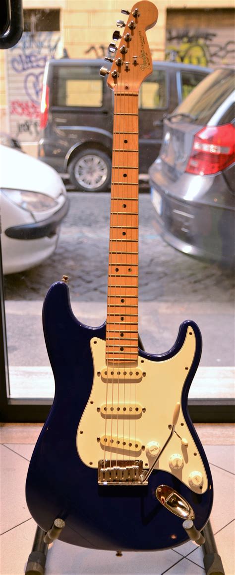 Fender Stratocaster 1992 Electric Blue Guitar For Sale Rome Vintage Guitars