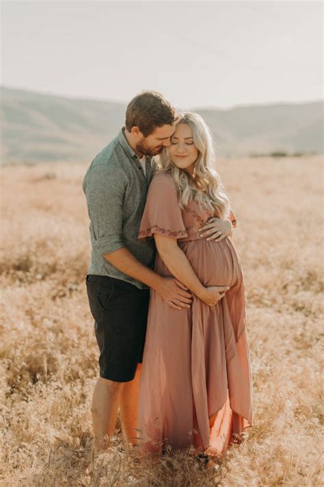 Https://techalive.net/outfit/maternity Photoshoot Outfit Ideas For Couples