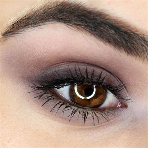 Soft Plum Smoky Eye Shadow Tutorial Slashed Beauty