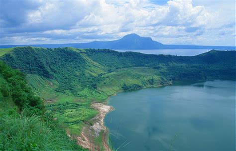 Information About The Relative Safety Of Travelling Taal Volcano