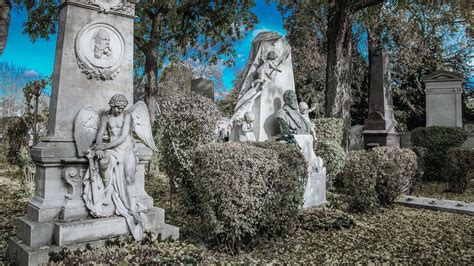 Walking Tour At Magical Central Cemetery Of Vienna · Prime Tours
