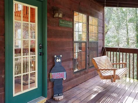Once you stay in one of our secluded romantic cabin rentals, you won't want to go anywhere else for your romantic getaways! Smoky Mountain Secluded Cabins - Gatlinburg, Wears Valley ...