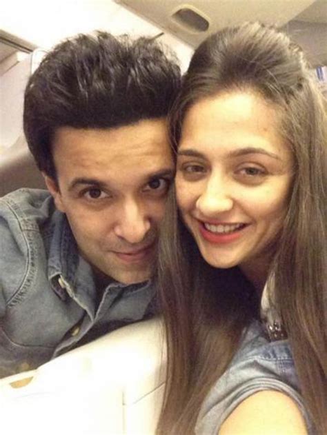 these love struck pictures of aamir ali and sanjeeda sheikh prove that they are way above the 5