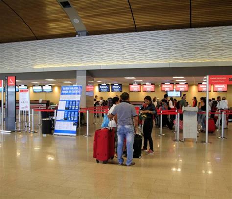 Consulta toda la información sobre el aeropuerto de madrid: Más de 120 emergencias por mes atiende el cuerpo médico ...