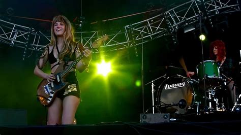 Deap Vally I Put A Spell On You Rock En Seine 2012 Youtube