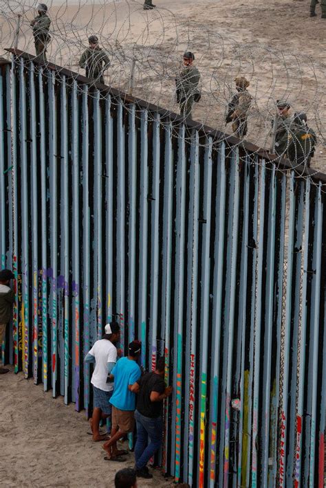 Tucker Carlson Democrats Say Border Walls Are Immoral Dont Work