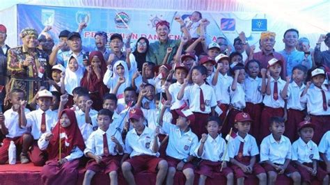 Gubernur Ganjar Resmikan Sekolah Tahan Gempa Untuk Siswa Donggala