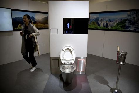 Bill Gates In China Presents His Latest Revolution Futuristic Toilets