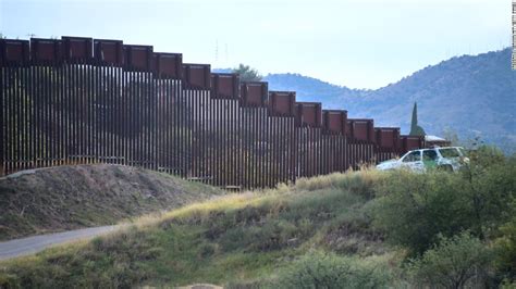 Trump Team Discussing Border Wall With Army Corps Interior Department