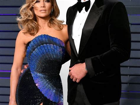 Alex Rodriguez And Jennifer Lopez Engaged With This Huge Ring