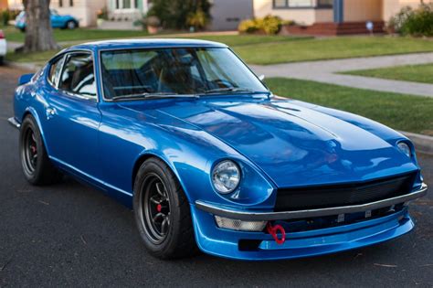 Bring A Trailer Fully Restored 1971 Datsun 240z Goes For Six Figures