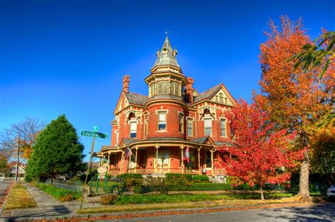 55 Finest Victorian Mansions And Houses Photos Mansions Victorian