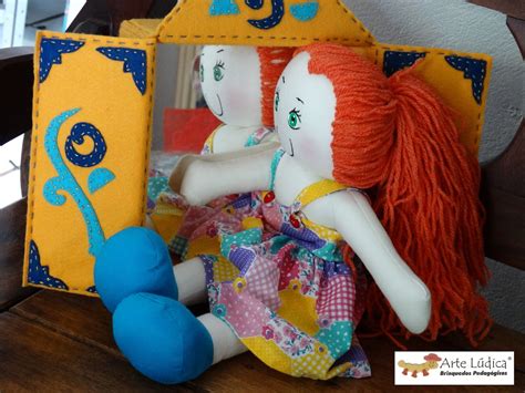 A Boneca Tarsila Do Amaral