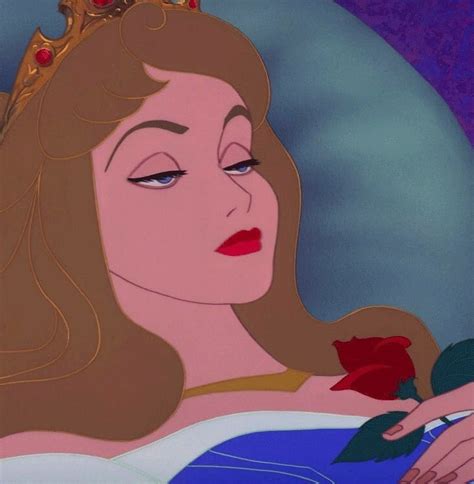 21 Awful Moments In A Tired Persons Day Princesas Disney Mundos
