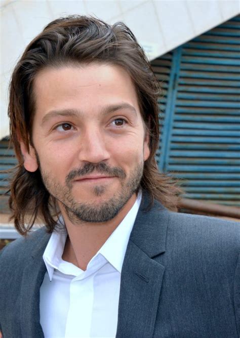 Diego Luna Joins Star Wars Rebellion In Andor Reality Tv World