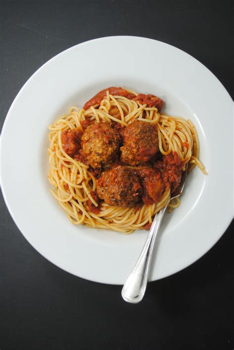 Is that what a normal serving of spaghetti and meatballs looks like? My favorite spaghetti and meatballs | white plate blank slate