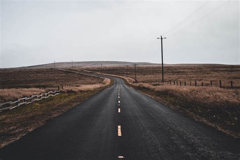Lonely Road Pictures Download Free Images On Unsplash