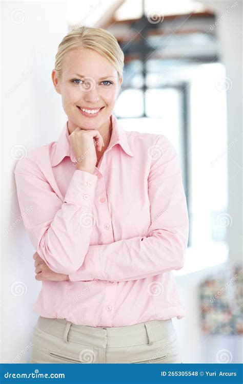 Motivated To Achieve Her Business Goals An Attractive Businesswoman
