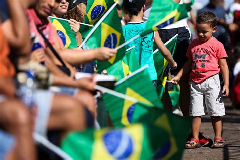 Brazils Independence Day Marked By Parades And Protests The Rio Times