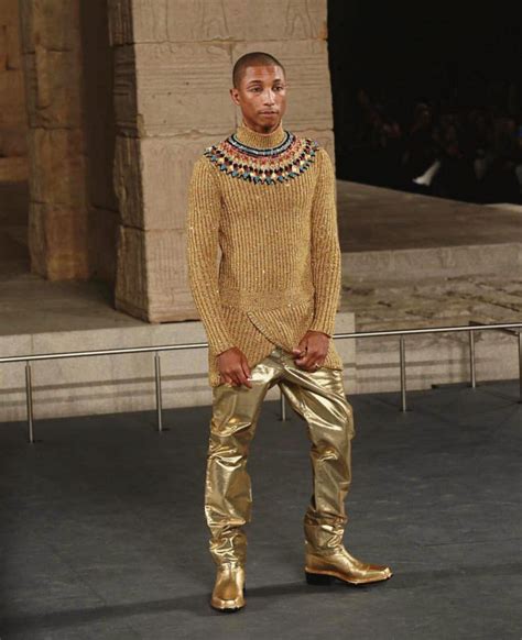 Blog Walk Like An Egyptian How Modern Fashion Appropriates Antiquity