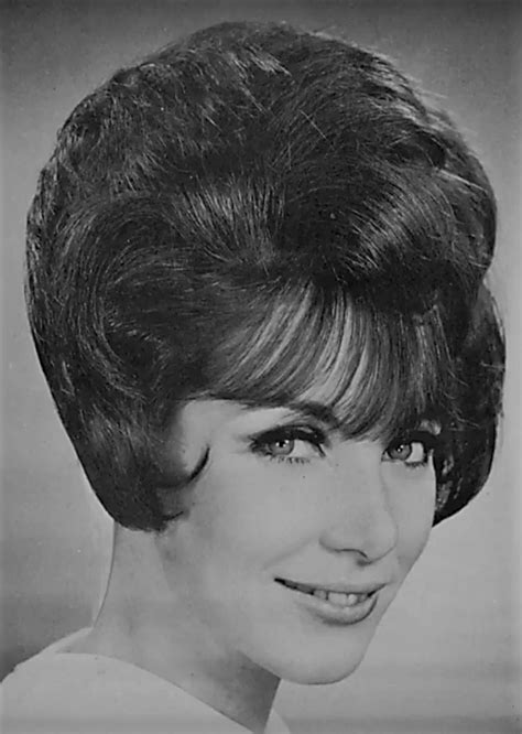 Retro Inspired Hair 1960s Hair Beehive Hair Beautiful Haircuts Lichtenberg Bouffant