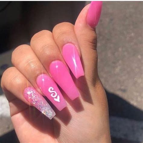 25 Beauteous Acrylic Nails Ideas Baddie ~ Aesthetic Home Design