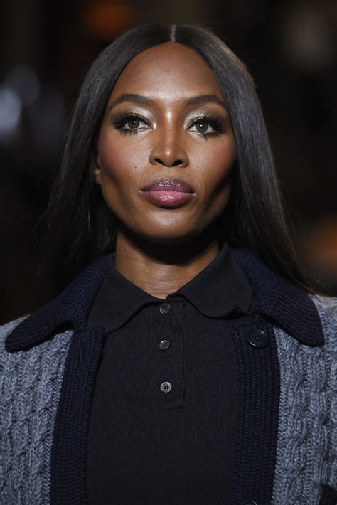 One of the five original supermodels, naomi campbell was born in london and caught her break when she was 15 years old. Naomi Campbell Lipgloss - Beauty Lookbook - StyleBistro