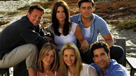 Friends Staggering Amount Stars Earn For Tv Show Re Runs