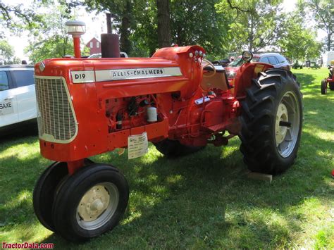 Allis Chalmers D19 Tractor Photos Information