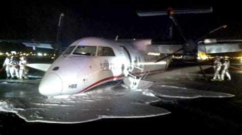 Plane Makes Emergency Belly Landing At Newark International Airport Ctv News