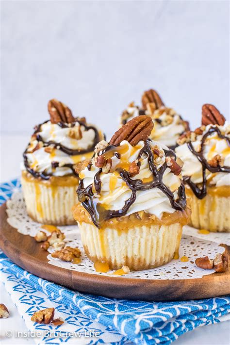 Beat cream cheese with electric mixer until fluffy. Mini Turtle Cheesecakes - little cheesecake cupcakes ...