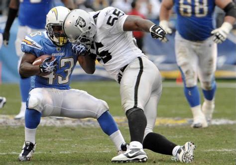 Oakland Raiders Beat San Diego Chargers Silver And Black Rushing