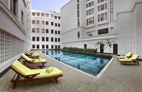 11 Convenient Hotels For Durga Puja In Kolkata
