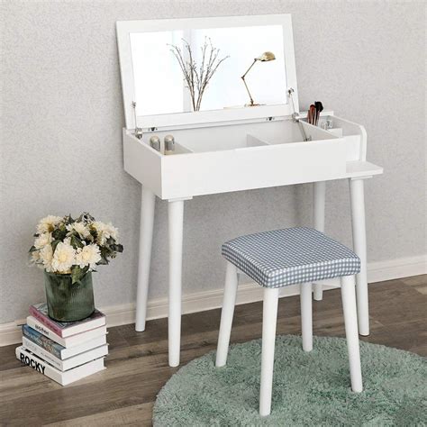 Light colors such as teal or soft gray will add zest and contribute to a soothing theme. Top 10 Best Vanity Tables in 2021 - Reviews & Makeup Dressing Tables - HQReview | Small vanity ...