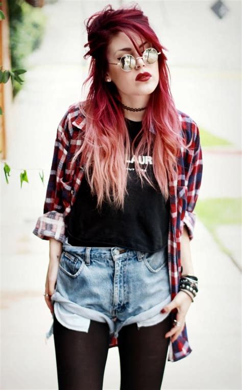 Don T Be A Victim Tonight Le Happy 90s Fashion Grunge Outfits 90s Outfit Fashion