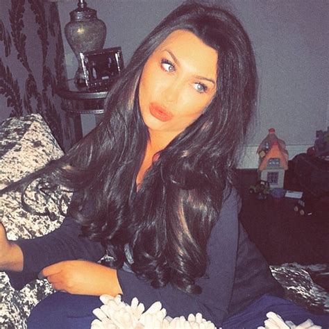 Lauren Goodger Shows Off Her Ample Cleavage And Buoyant Pout In Selfies As She Reveals Newly