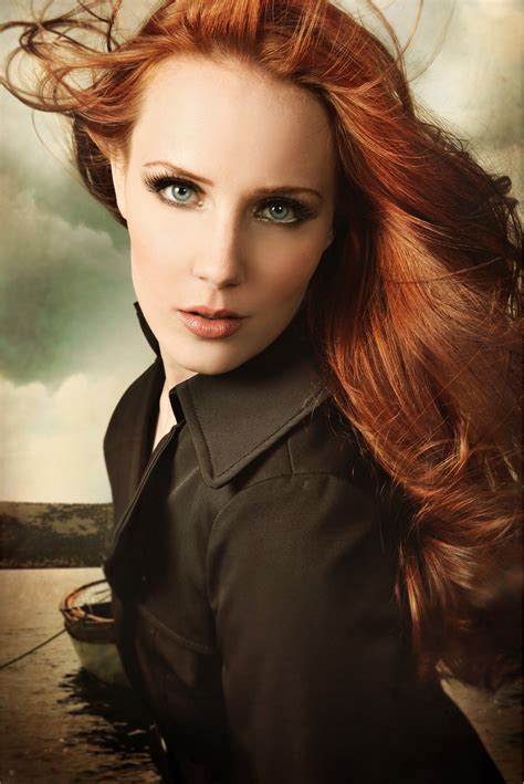 Redhead Simone Simons Gorgeous Redhead Beautiful People Gorgeous