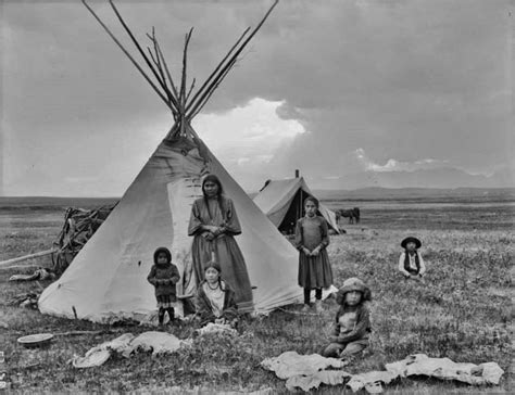Native American Indian Pictures Blackfeetblackfoot Indian Tipis