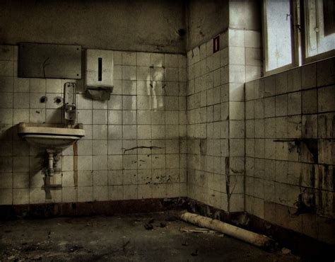 Abandoned Bathroom Abandoned Creepy Pinterest