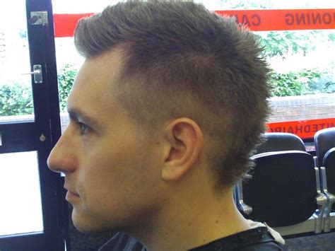 Mens Haircut Short Around The Ears Wavy Haircut