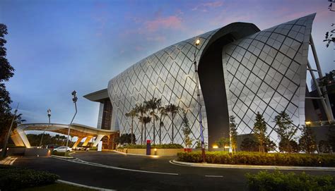 Nanjing international expo center 3670 km. MITEC (Malaysian International Trade and Exhibition Centre ...