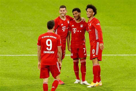 Бавария / fc bayern münchen. Bayern Munich: Đội hình mỏng có cản trở mộng thống trị?