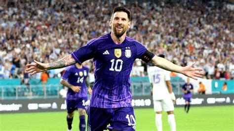 selección argentina ¿por qué usará la camiseta violeta