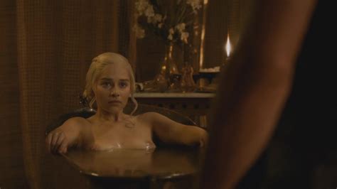 Emilia Clarke Naked In Game Of Thrones HD Sniz Porn