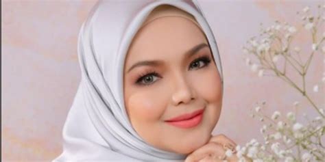 Potret Siti Nurhaliza Tampil Polos Parasnya Disorot Photo Id