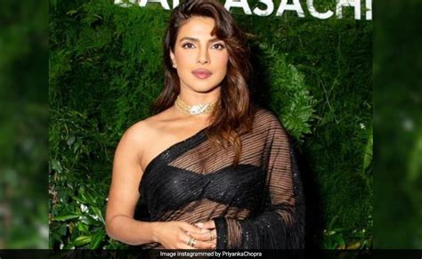Priyanka Chopra Looks Drop Dead Gorgeous In A Black Saree At Beverly Hills Event