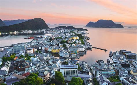 This 'Frozen'-themed Trip to Norway Will Make You Feel Like Elsa — Reindeer, Castles, and All ...