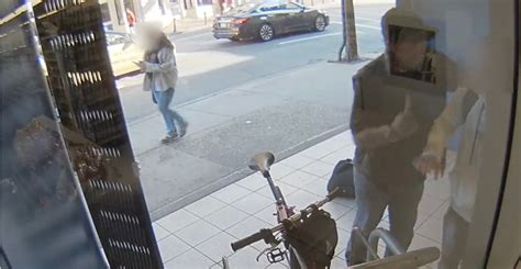 Disturbing Footage Shows Man Being Threatened With A Knife In Vancouver News