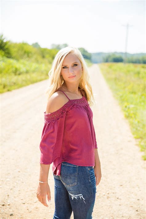 Metamora Township High School Class Of 2019 Senior Pictures Shelby